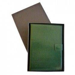 Agenda A4 nedatata cu clapa magnetica Nova verde 10230243